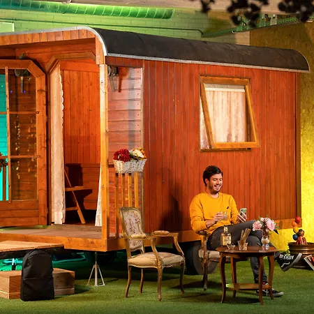 Outside Hotel Amsterdam