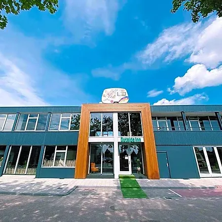 Hotell Outside 2*