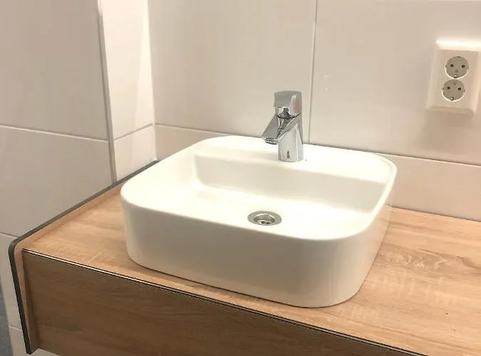 Outside 2* Amsterdam