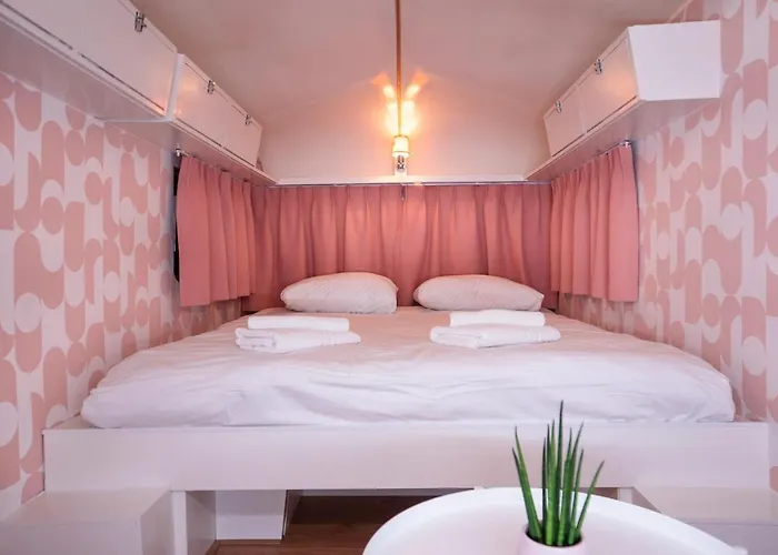 Outside Hotel Amsterdam