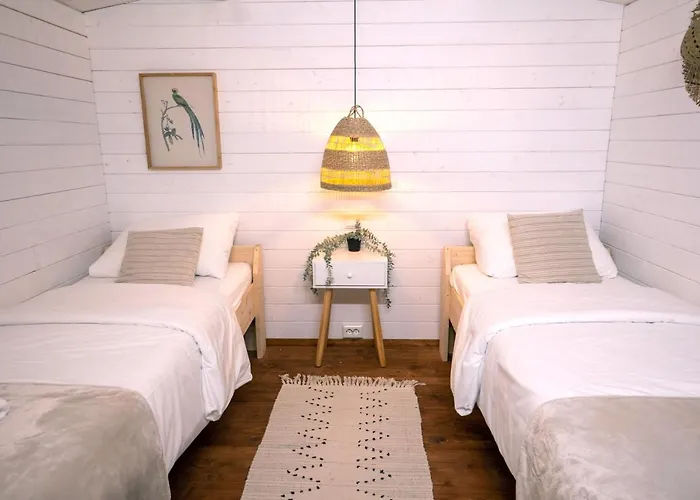 Outside 2* Amsterdam