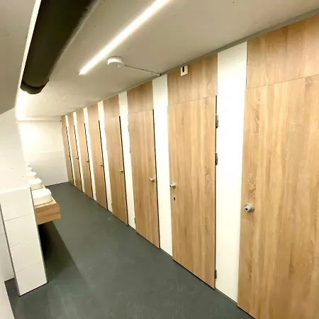 Outside אמסטרדם